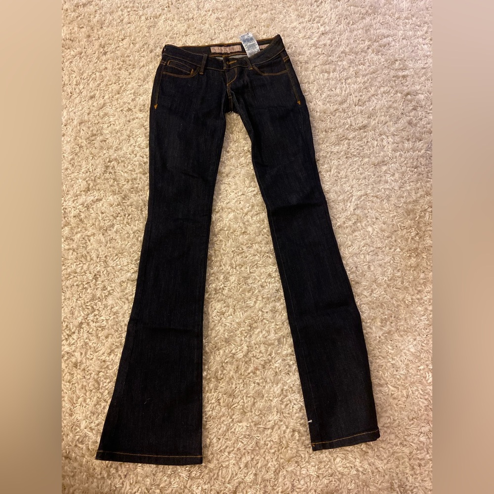 Low rise boot cut guess jeans size 23 regular